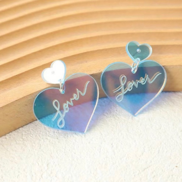 Taylor Swift Lover Heart Design Dangle Earrings - Picture 1 of 2